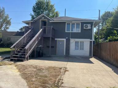 Main picture of 701 W Walnut St