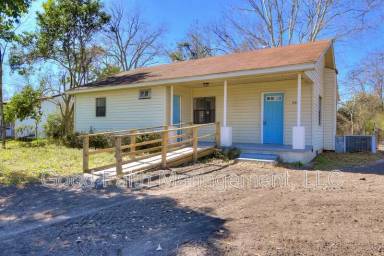 Main picture of 2401 Norfolk St