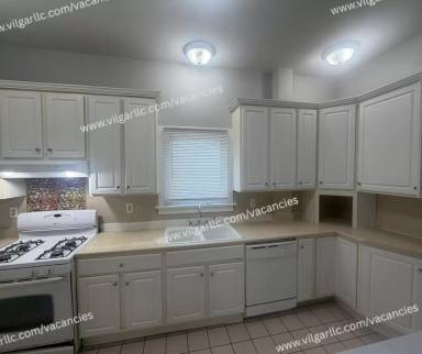 Main picture of 321 Grove St