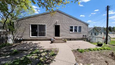 Main picture of 107 Paul Ave S