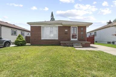 Main picture of 1047 Hazel St