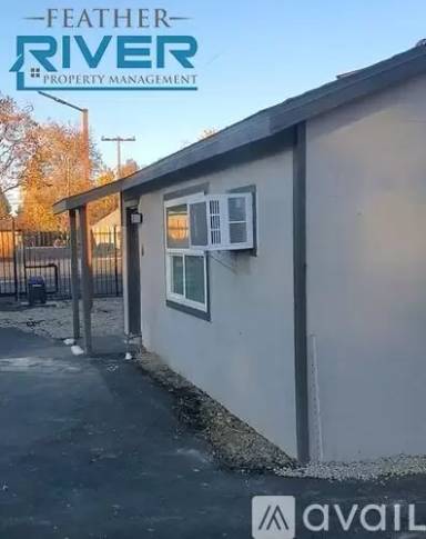 Main picture of 1736 Linda Ave