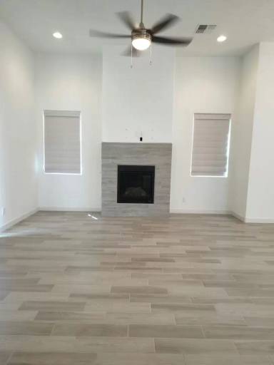 Main picture of 2444 Nugget St SE