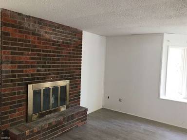 Main picture of 3450 SE Crestwater Dr
