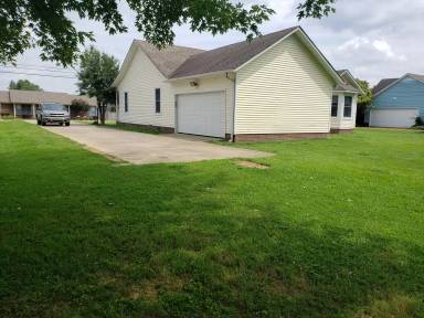 Main picture of 79 Hannah Dr