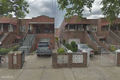 Main picture of 748 E 88th St