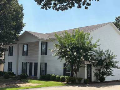 Main picture of 211 Apple Valley Dr