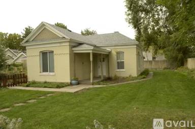 Main picture of 317 E Hollywood Ave