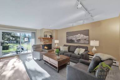 Main picture of 140 E La Bonte St