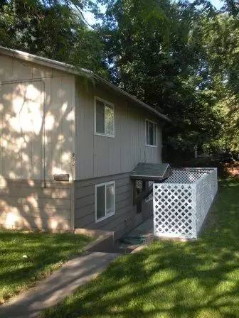 Main picture of 918 S Harrison St