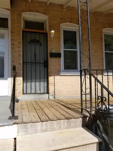 Main picture of 219 S Harrison St