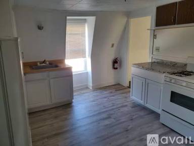 Main picture of 1164 Webster Ave