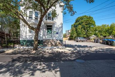 Main picture of 109 Grove St