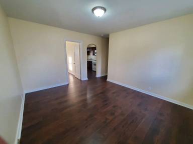 Main picture of 714 E Sangamon Ave