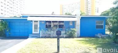 Main picture of 400 Sunset Dr