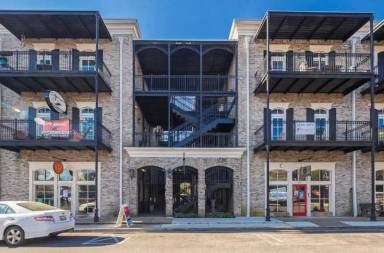 Main picture of 113 Harbor Town Sq