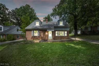 Main picture of 1009 Renfield Rd