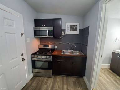 Main picture of 311 Bristol Ave