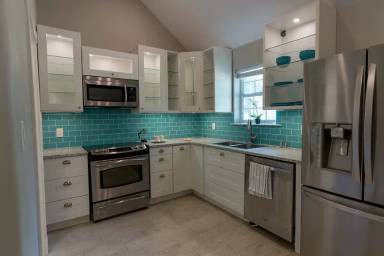 Main picture of 701 Roland Ln