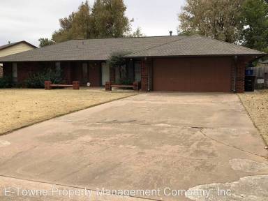 Main picture of 2010 Hunters Hill Dr