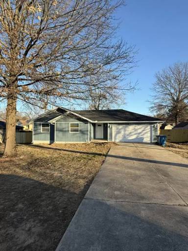 Main picture of 4351 W Weaver Rd