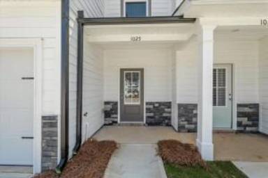 Main picture of 1005 Linsmore Ave