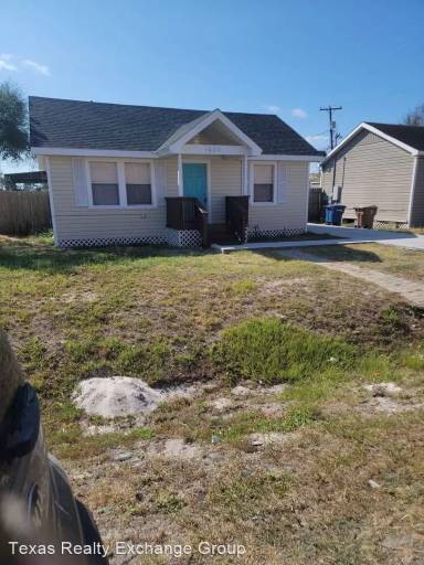 Main picture of 1025 Hermine Dr