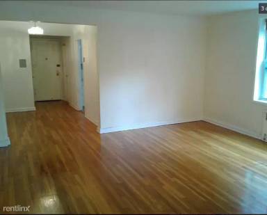 Main picture of 825 E 9th St