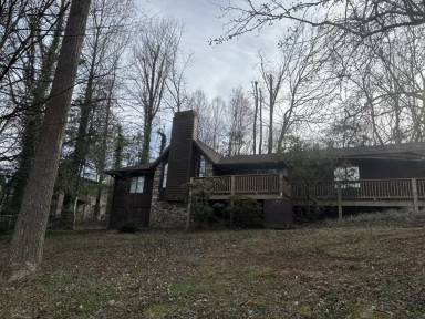 Main picture of 1 S Wildwood Ln