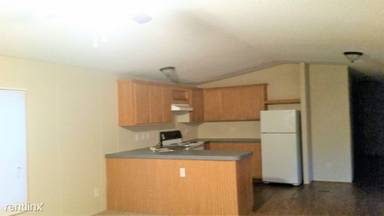 Main picture of 803 Meadow Ln