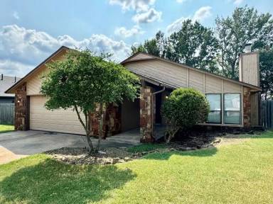 Main picture of 3734 S 142nd East Ave