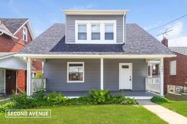 Main picture of 4021 Center Ave