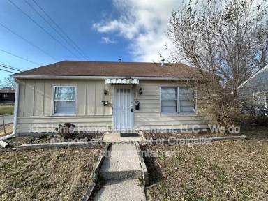 Main picture of 8036 Wabash Ave