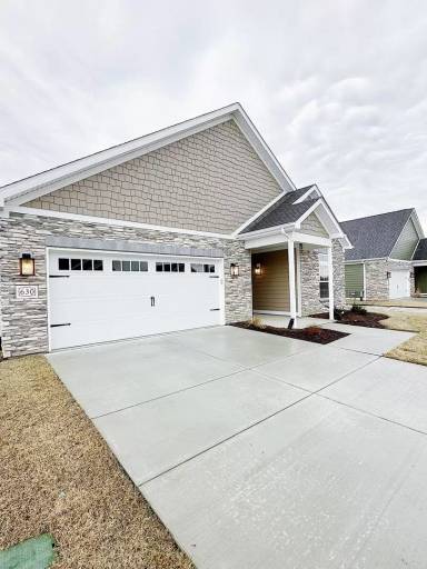 Main picture of 630 Hazelwood Dr