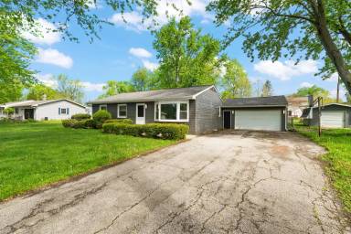 Main picture of 2201 Ade Ave