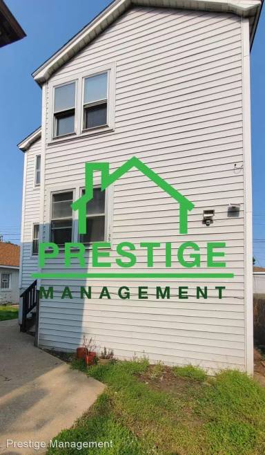 Main picture of 2035 Davidson Pl