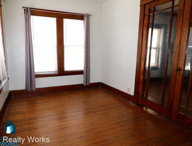 Main picture of 1748 South St