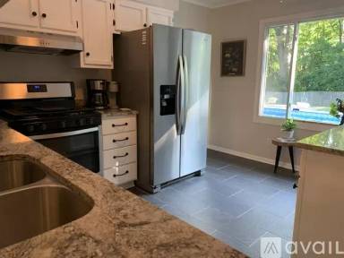 Main picture of 415 Valley Oaks Rd