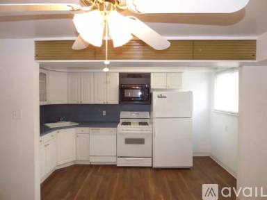 Main picture of 2130 Robbins Ave