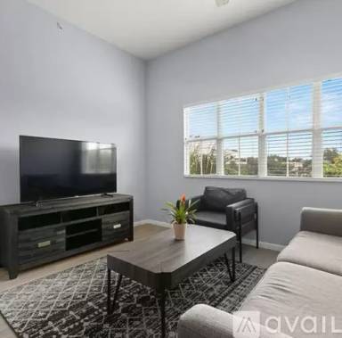 Main picture of 2320 W Azeele St