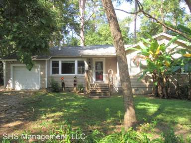 Main picture of 1802 Lenora Dr