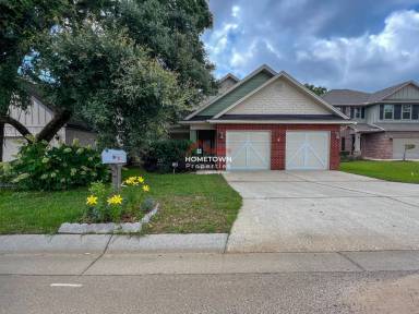 Main picture of 795 Farmington Rd