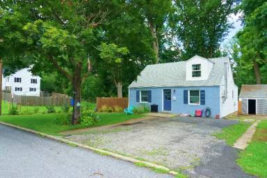 Main picture of 74 Mildred Ln