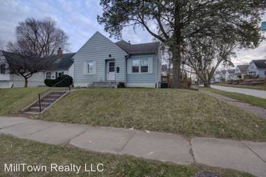Main picture of 1802 18th Ave