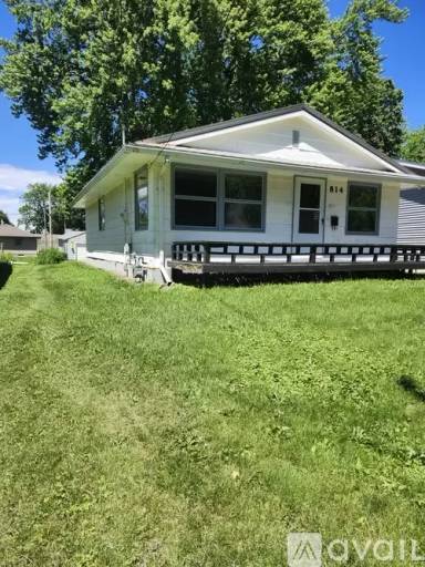 Main picture of 814 S 1st Ave