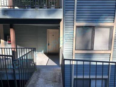 Main picture of 10160 SE Talbert St