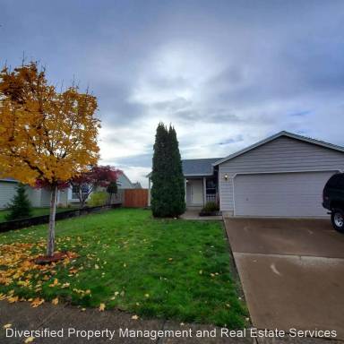 Main picture of 3064 25th Ave SE