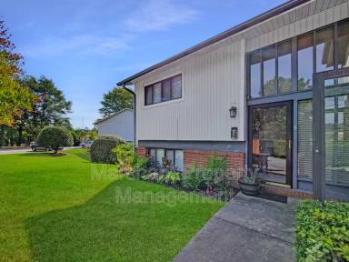 Main picture of 5 Briarcreek Pl