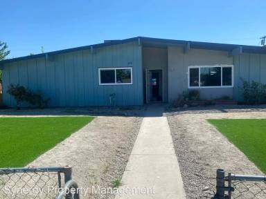 Main picture of 3216 Hughes Ln