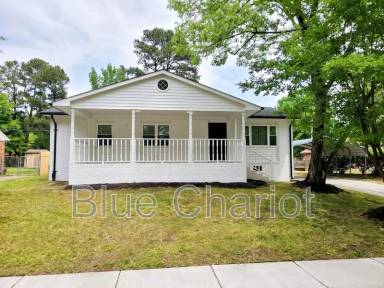Main picture of 837 Waring St